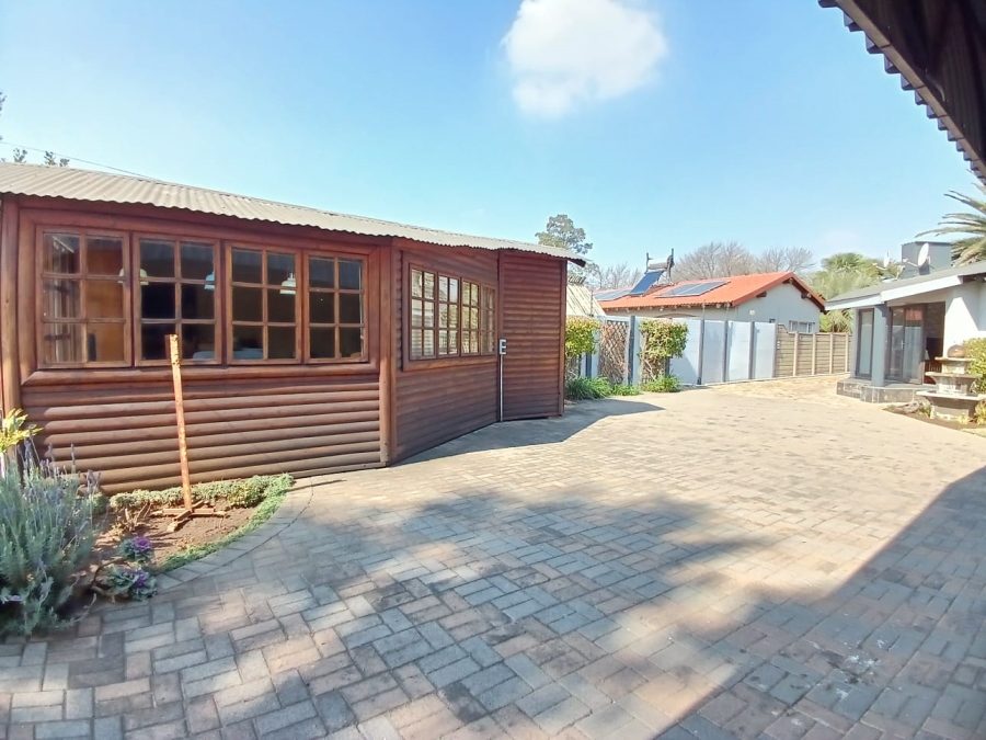 3 Bedroom Property for Sale in Vaalpark Free State